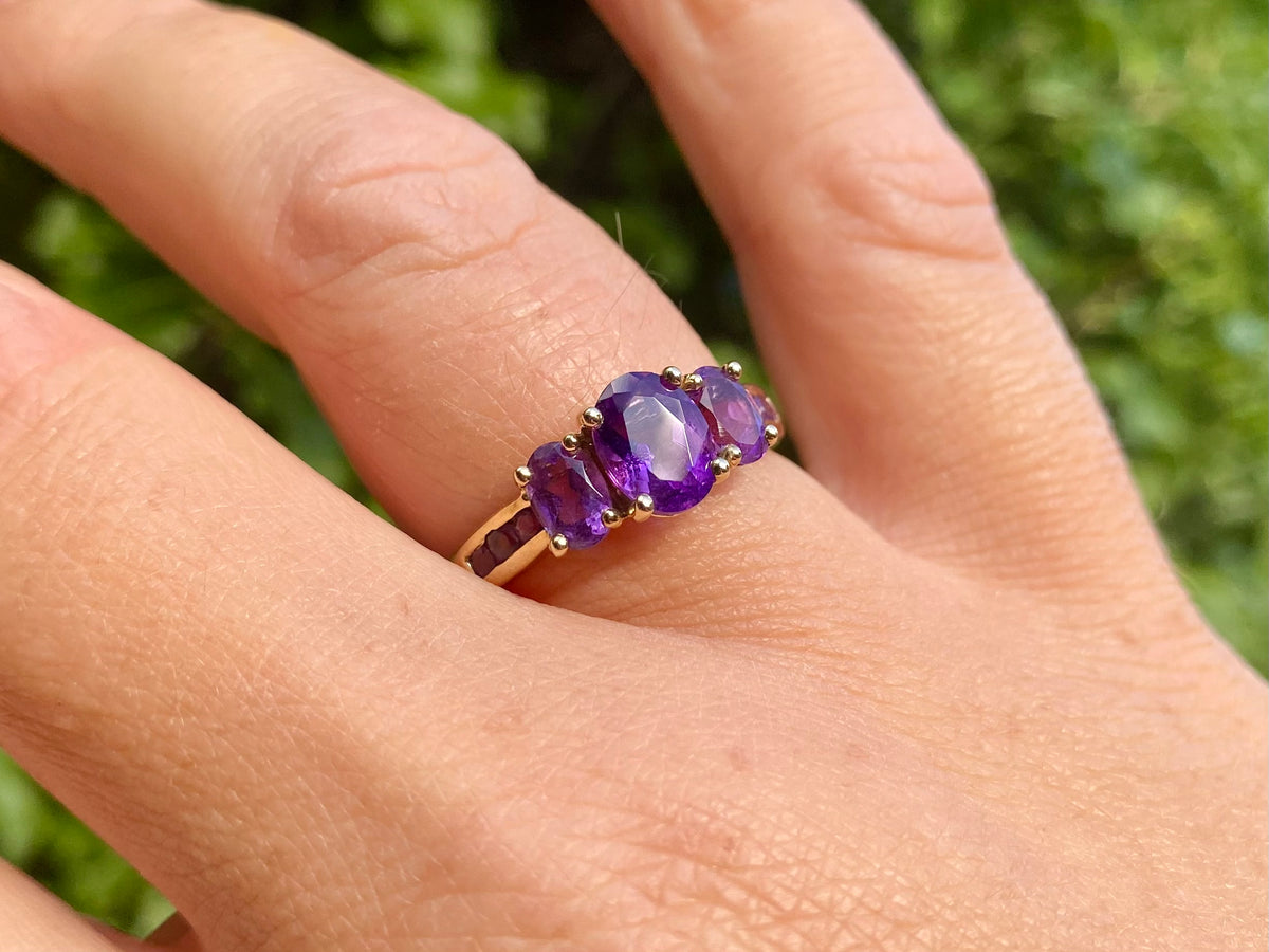 9ct Gold Amethyst Ring