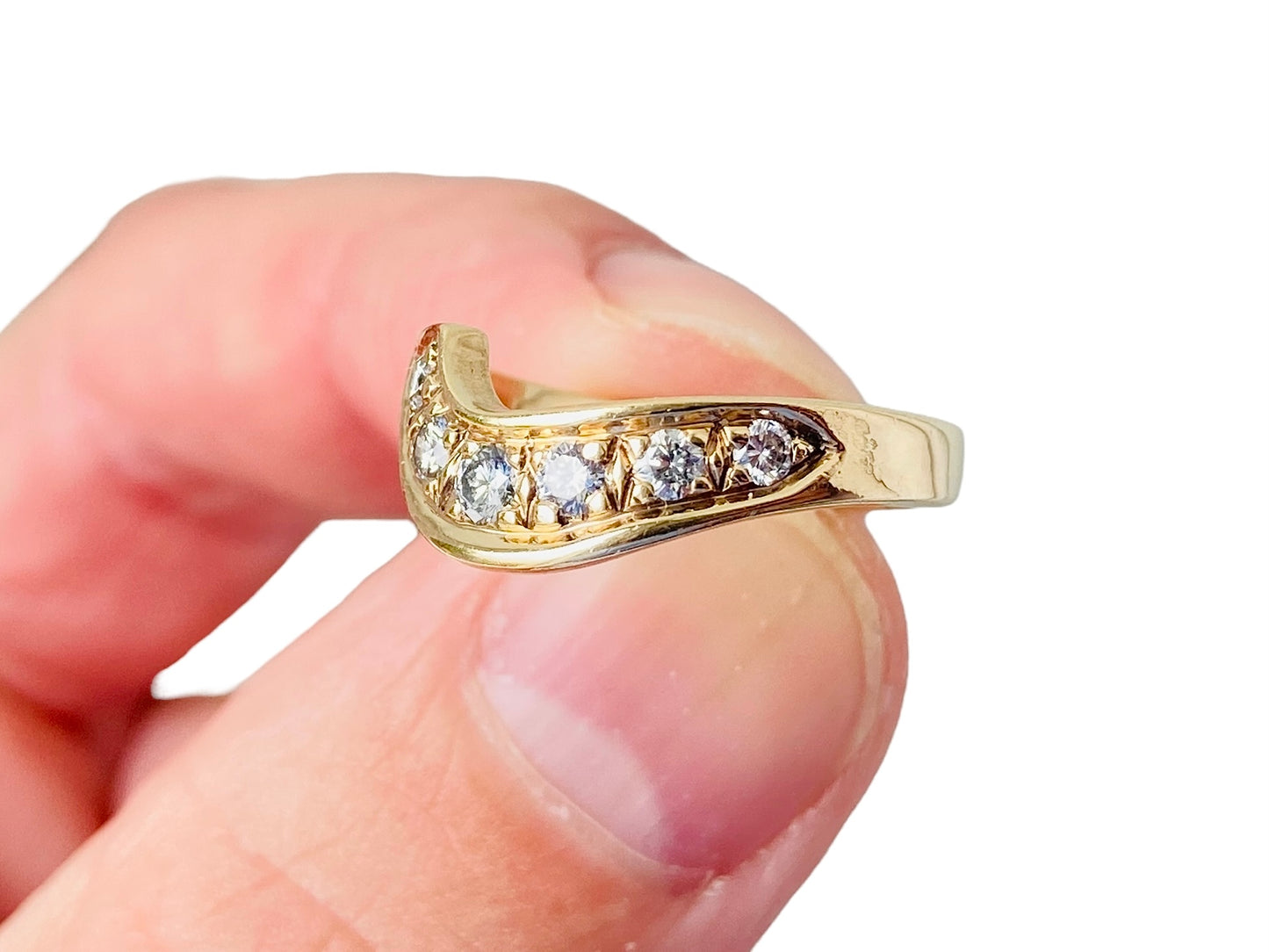 Vintage 9ct Gold Curved Diamond Ring