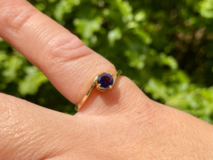 9ct Gold Iolite Ring