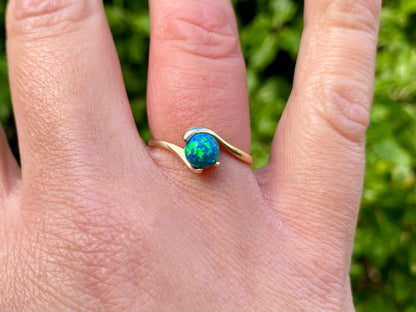 9ct Gold Opal Ring