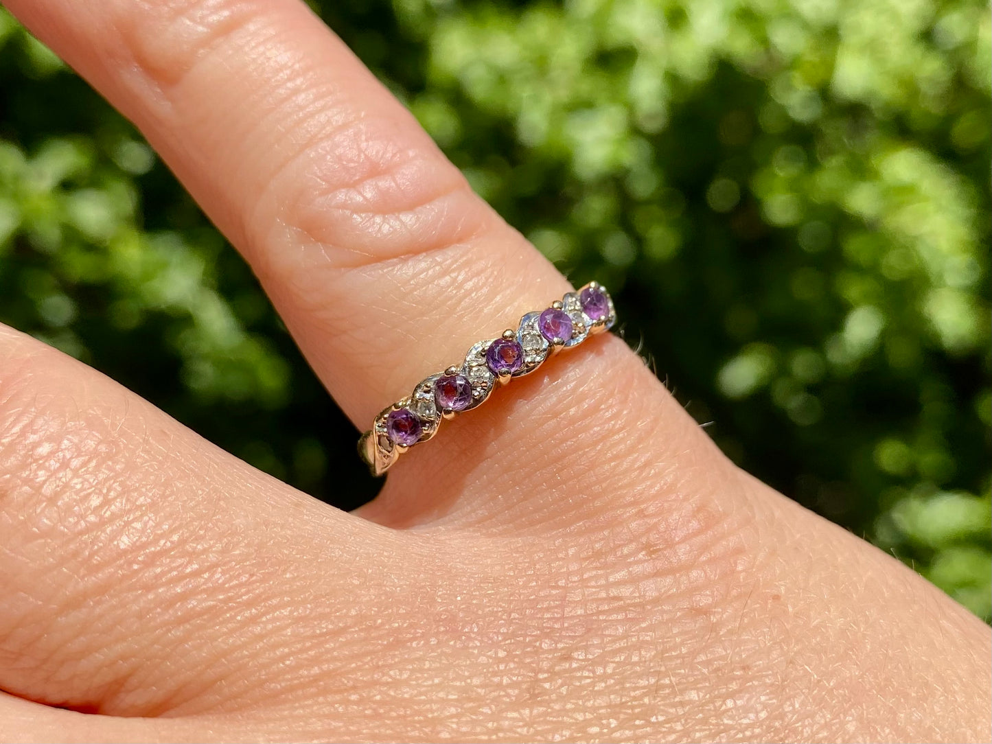 9ct Gold Amethyst & Diamond Ring