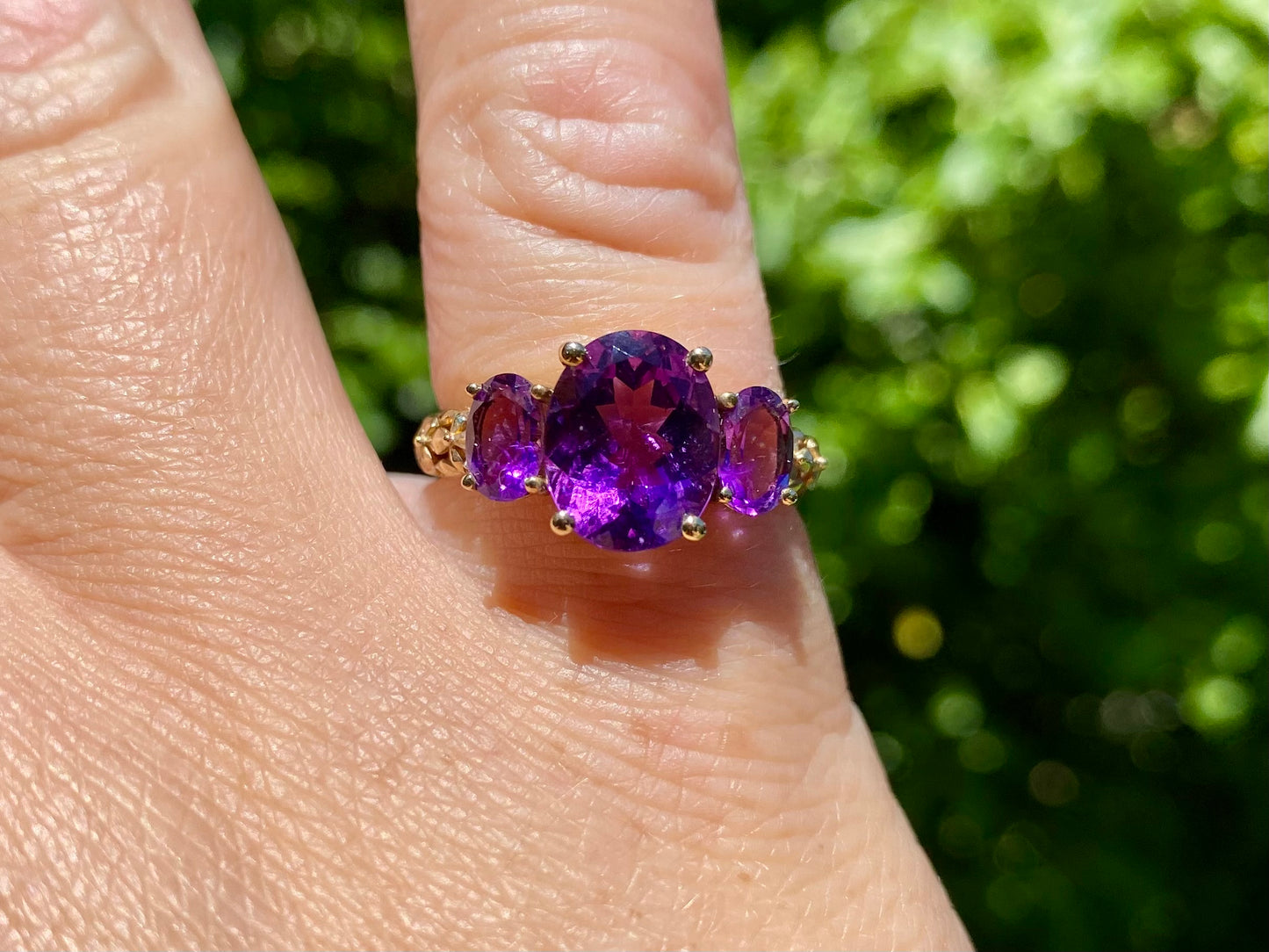 9ct Gold Amethyst & Diamond Ring