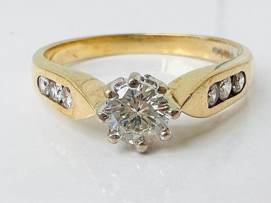 18ct Gold Diamond Ring