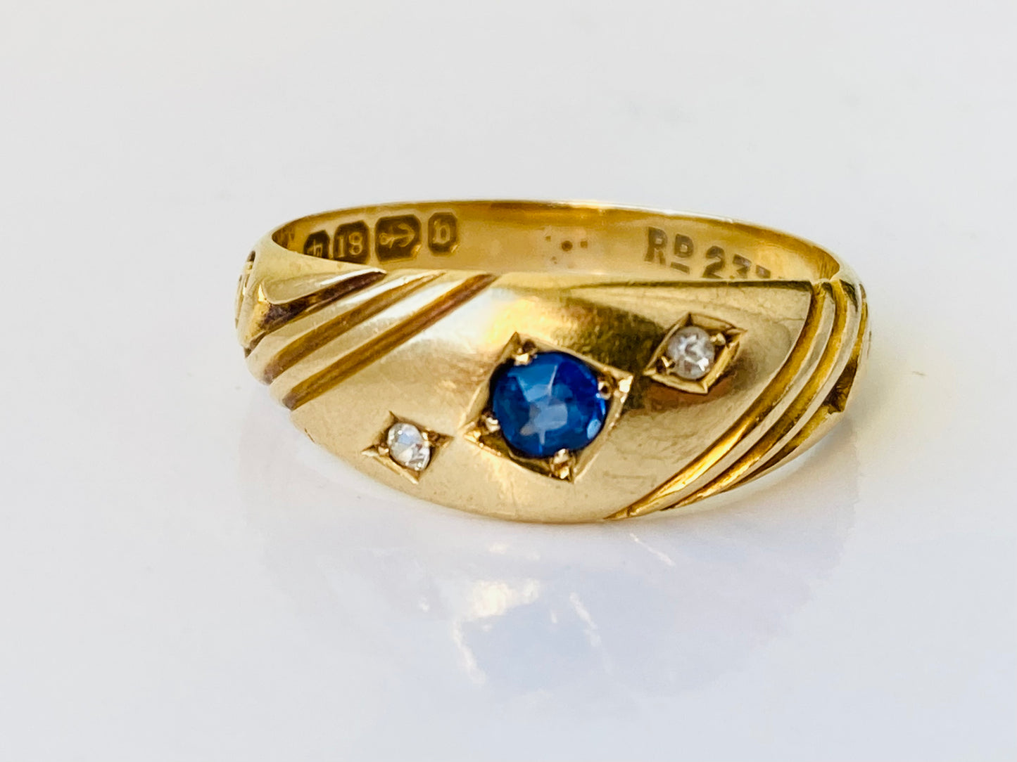 Antique 18ct Gold Sapphire & Diamond Ring