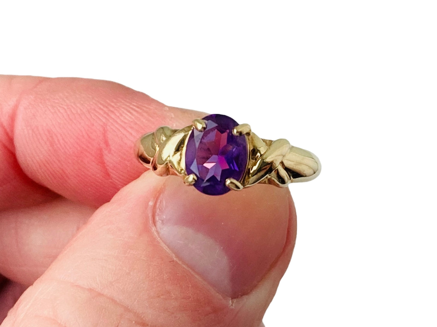 9ct Gold Amethyst Ring