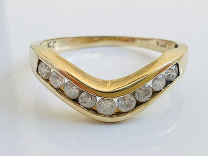 9ct Gold 0.25ct Diamond Wishbone Ring