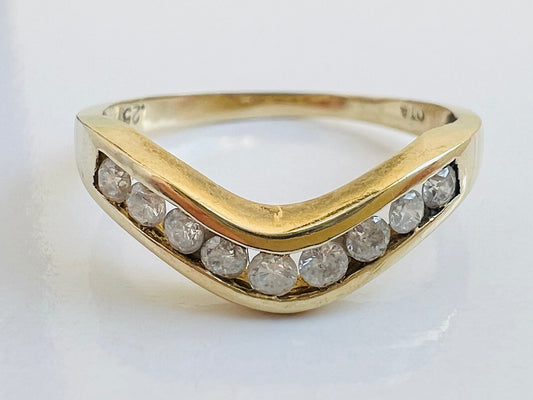 9ct Gold 0.25ct Diamond Wishbone Ring