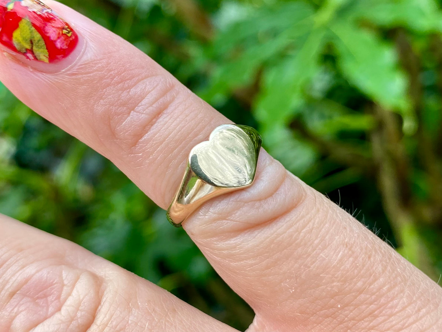 9ct Gold Heart Signet Ring