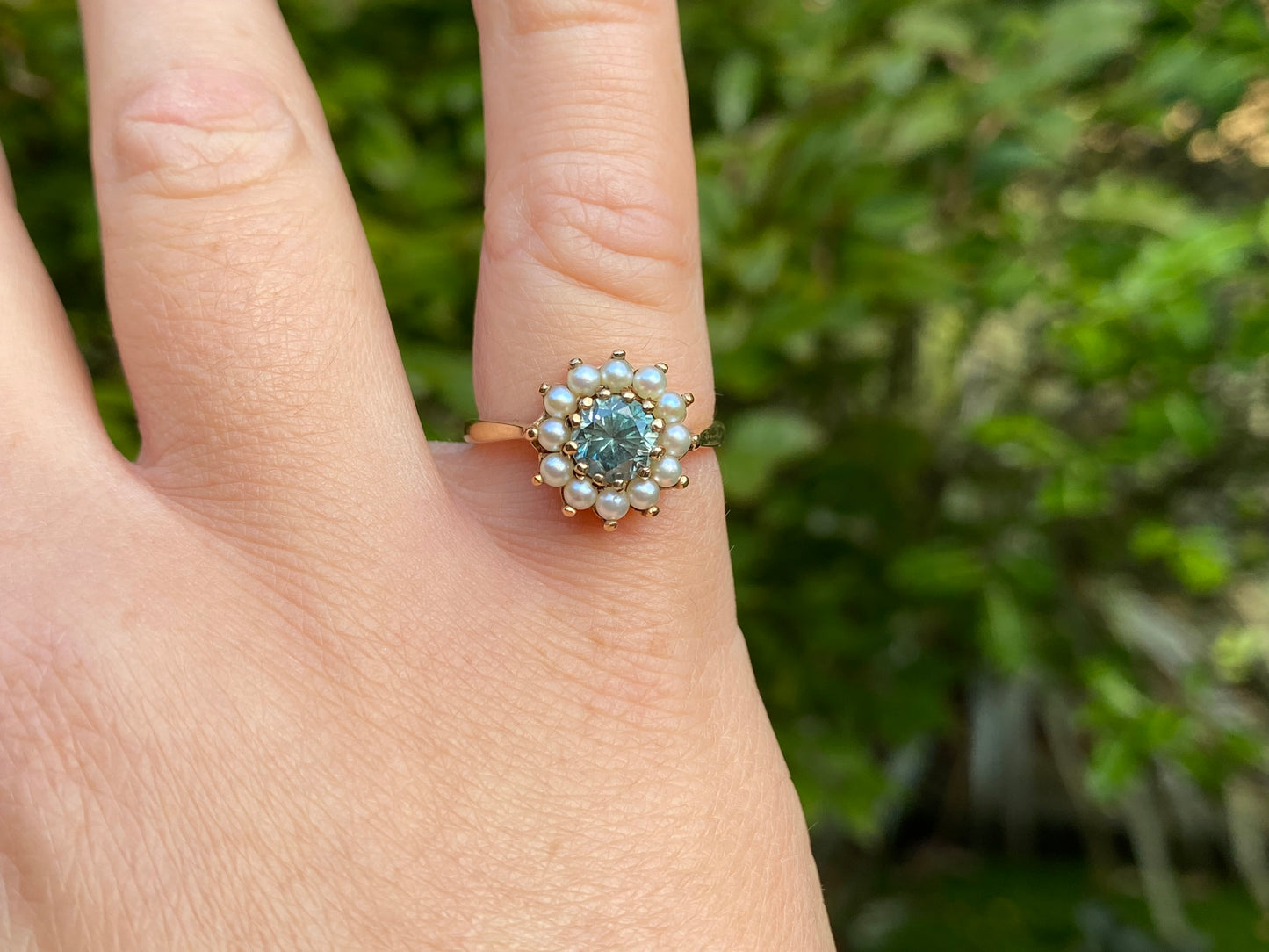 Vintage 9ct Gold Blue Zircon & Pearl Ring