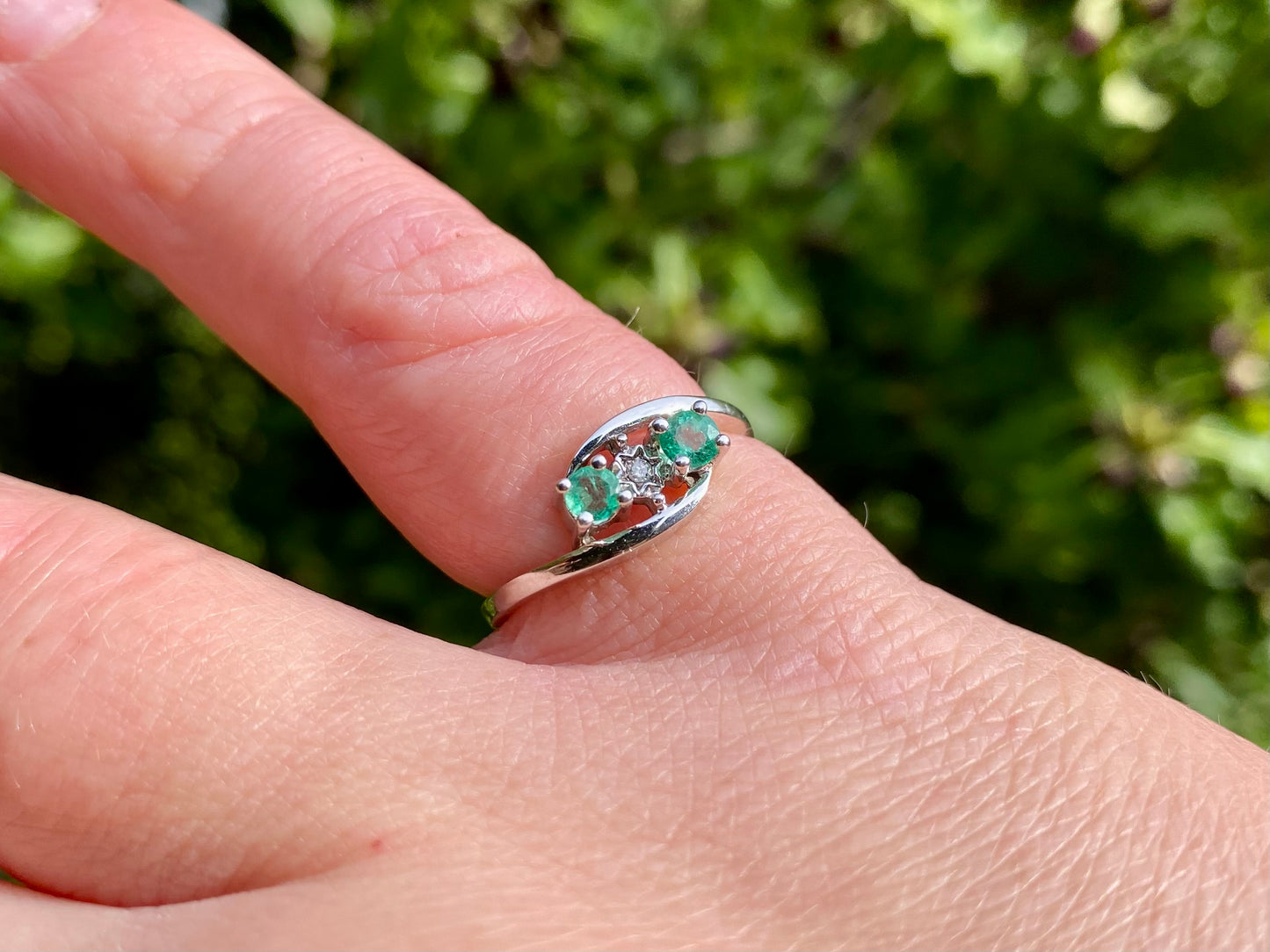 9ct Gold Emerald & Diamond Ring
