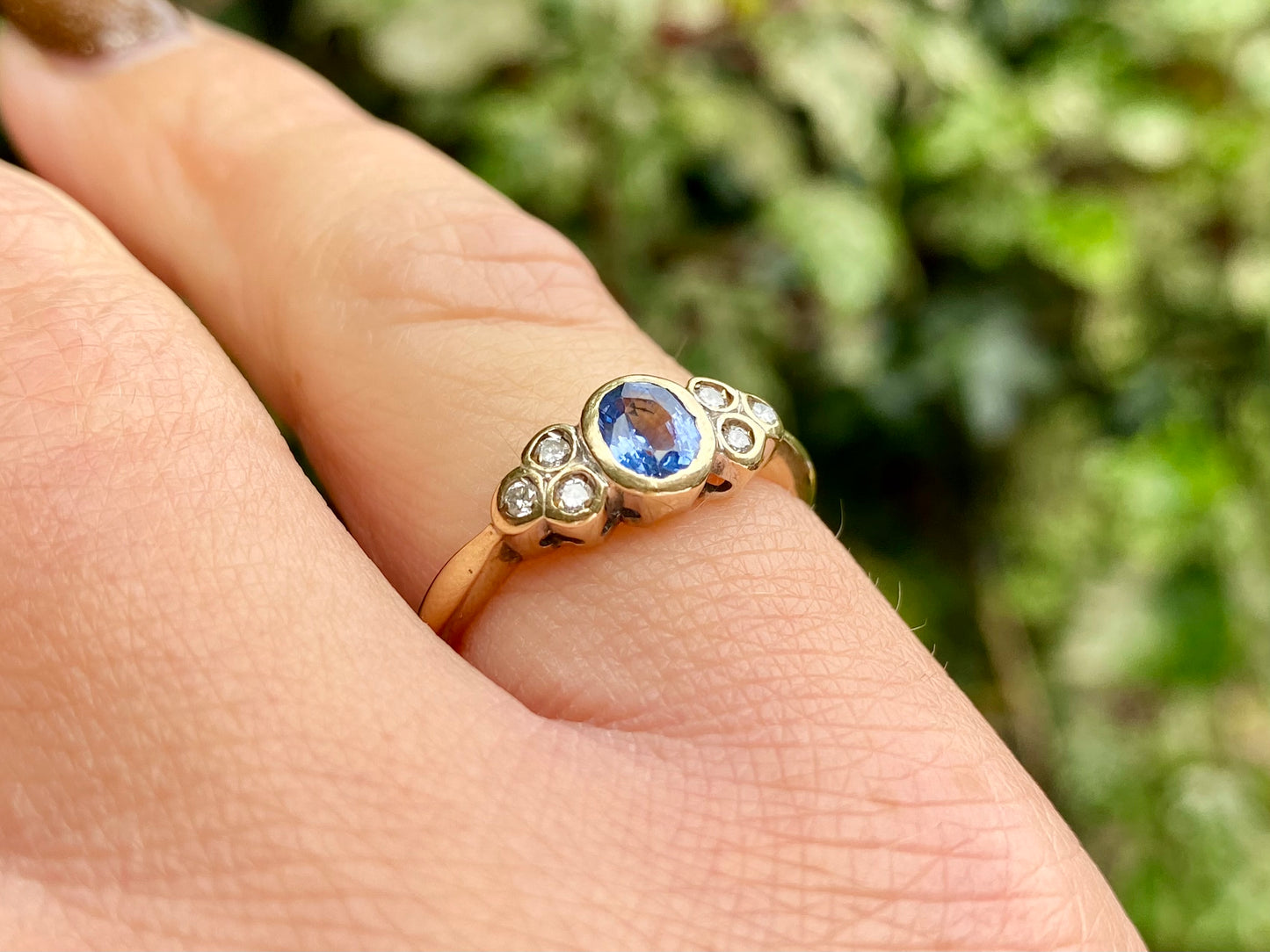 9ct Gold Sapphire & Diamond Ring