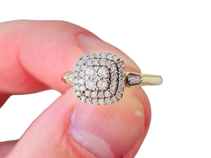 9ct Gold Diamond Ring