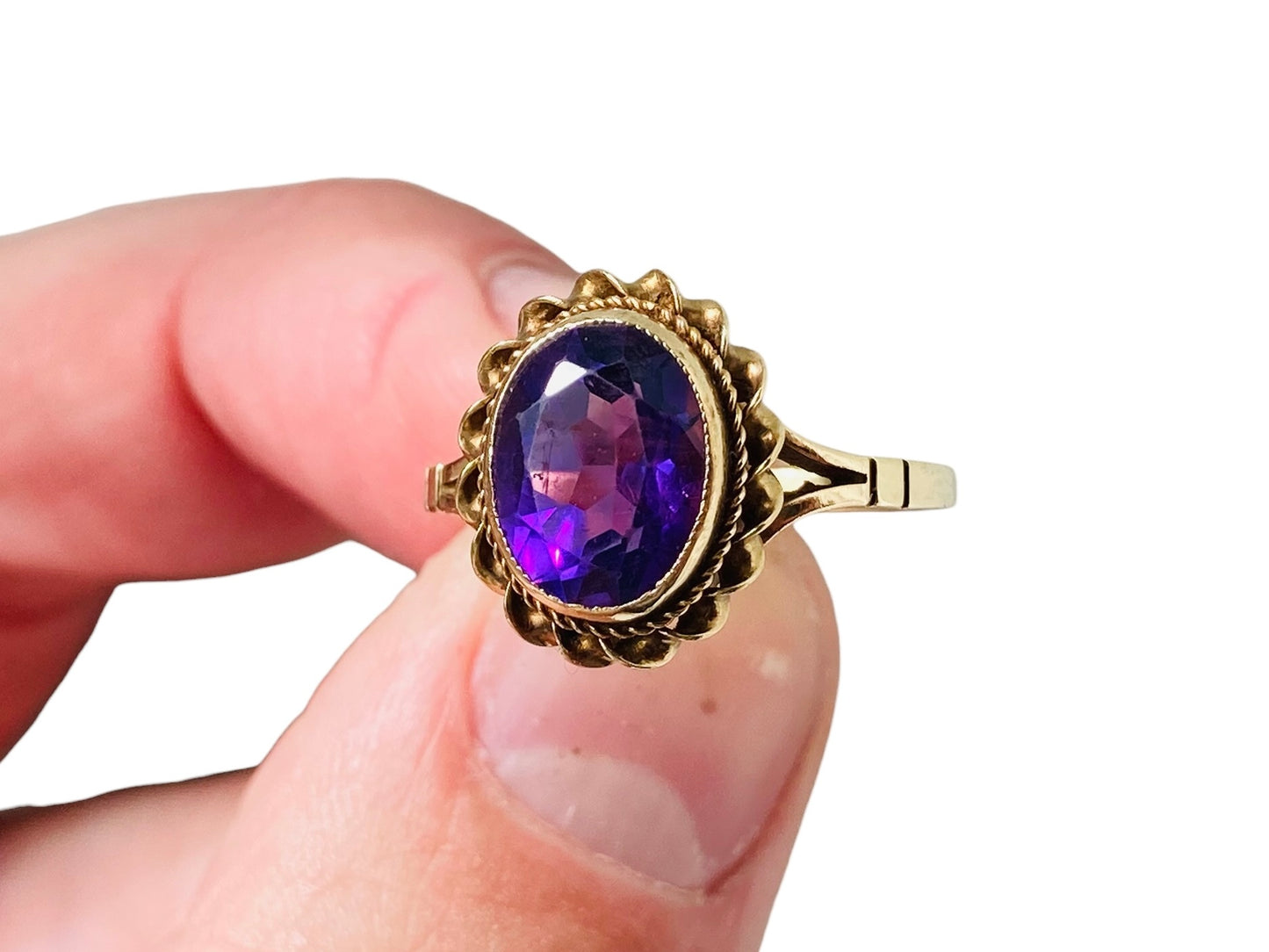 Vintage 9ct Gold Amethyst Ring