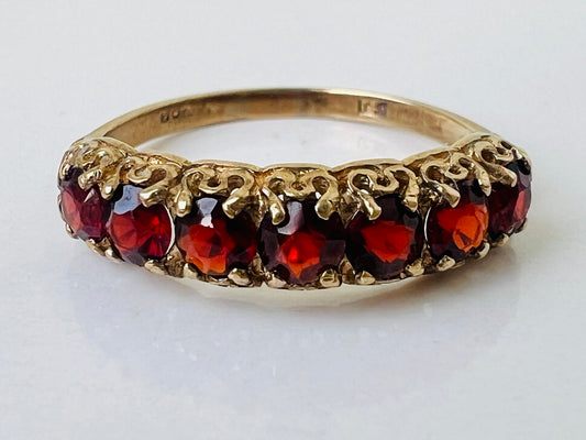 Vintage 9ct Gold Garnet Ring