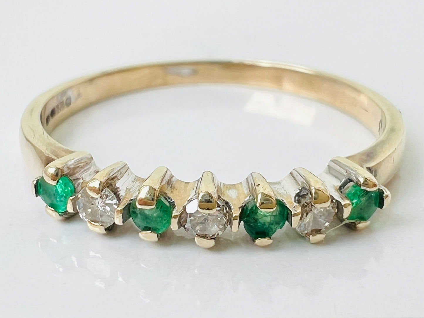 9ct Gold Emerald & Diamond Ring