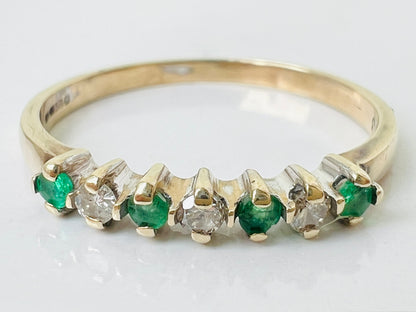 9ct Gold Emerald & Diamond Ring