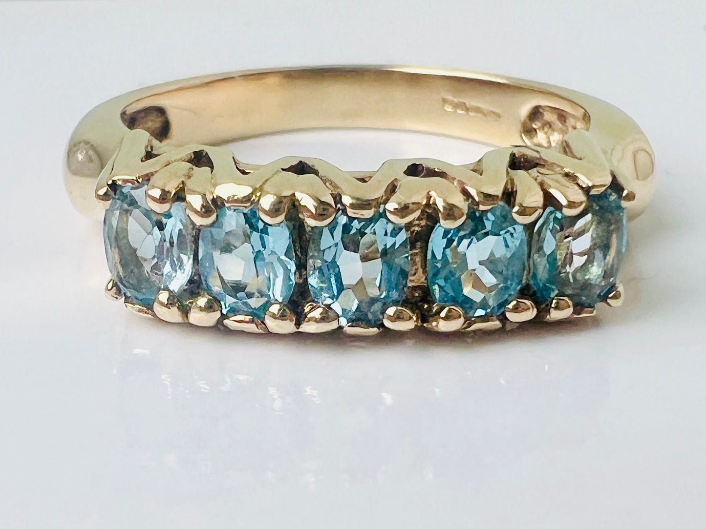 9ct Gold Topaz Ring