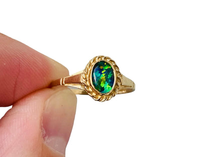 Vintage 9ct Gold Opal Doublet Ring