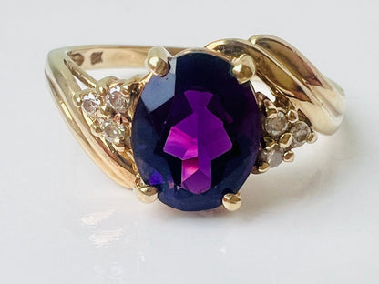 9ct Gold Amethyst & Diamond Ring