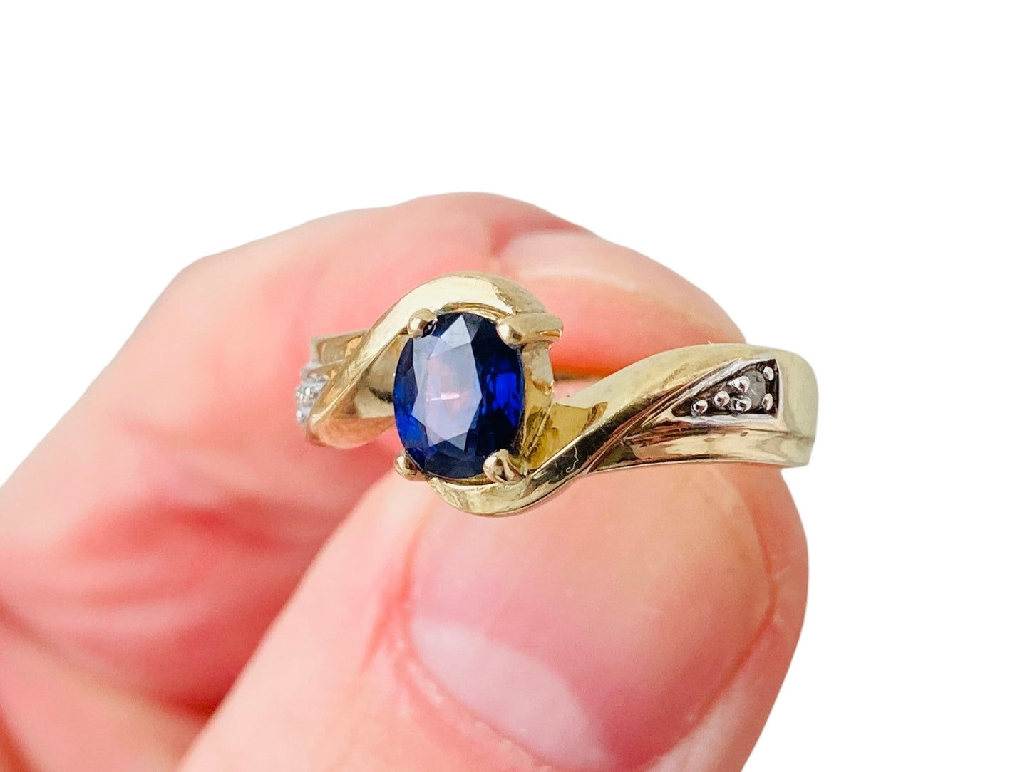 9ct Gold Sapphire & Diamond Ring