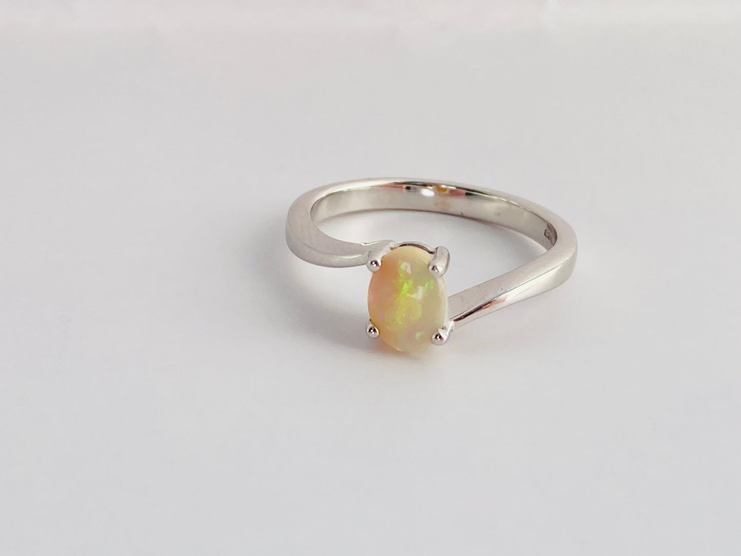 9ct Gold Opal Ring