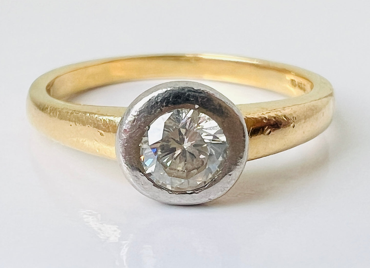 18ct Gold Diamond Solitaire Ring