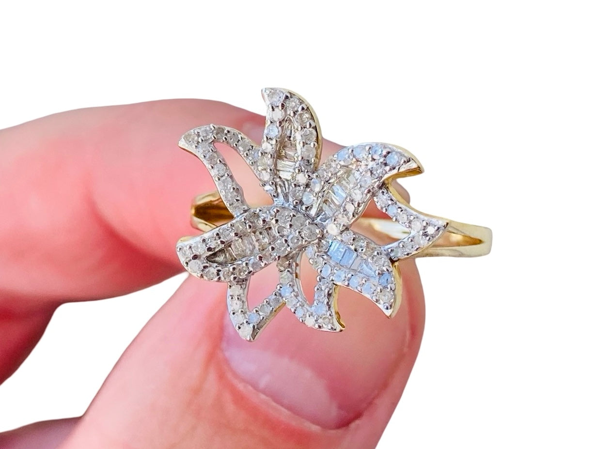 9ct Gold Diamond Ring