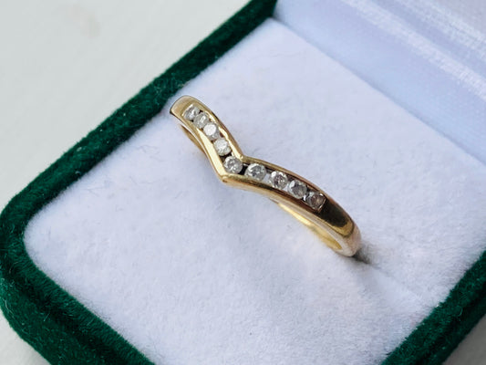 Vintage 9ct Gold Diamond Ring