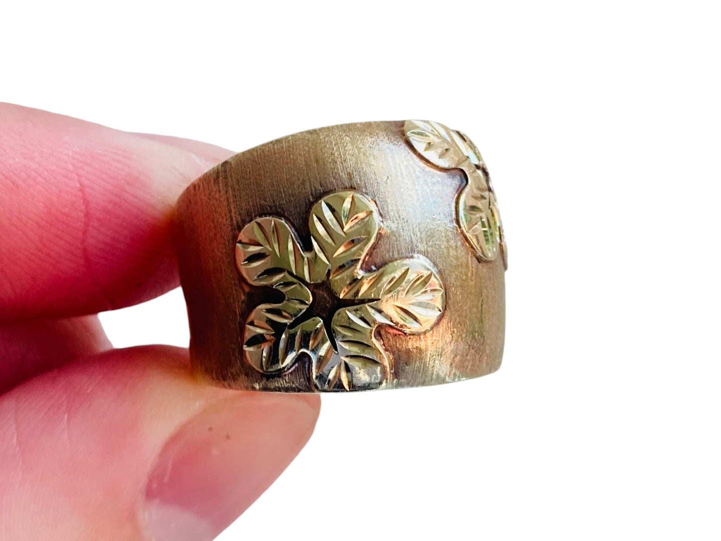 9ct Gold Wide Floral Ring