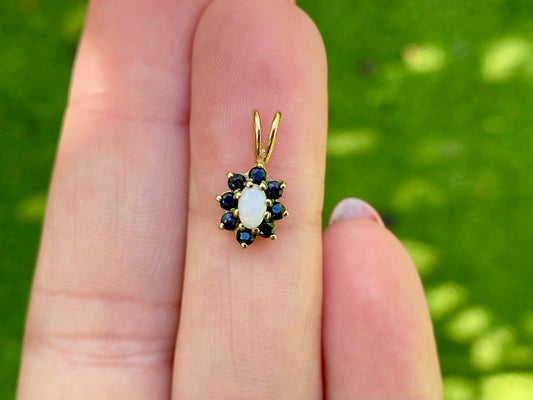 Vintage 9ct Gold Opal & Sapphire Pendant