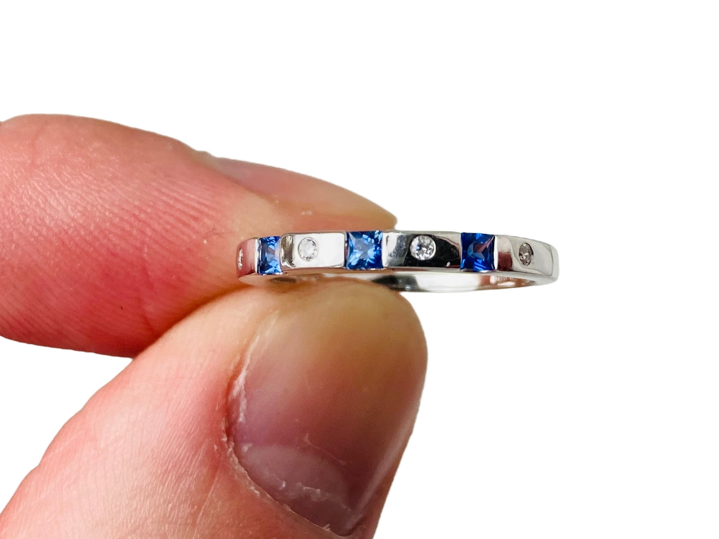 9ct Gold Sapphire & Diamond Ring