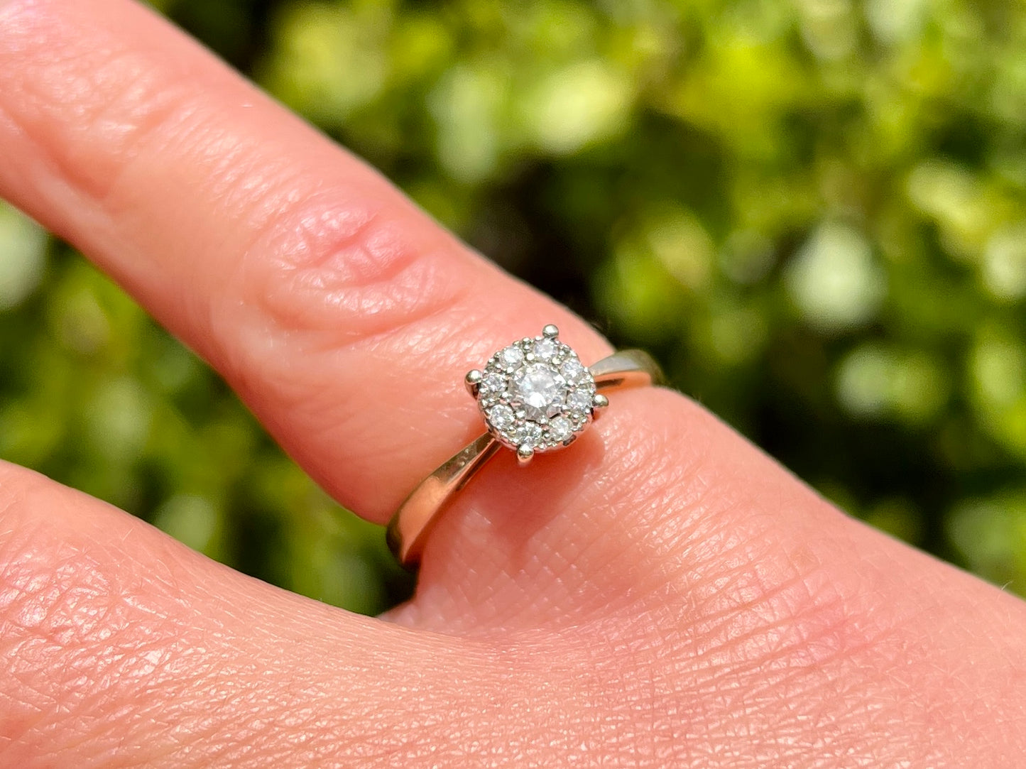9ct Gold Diamond Ring