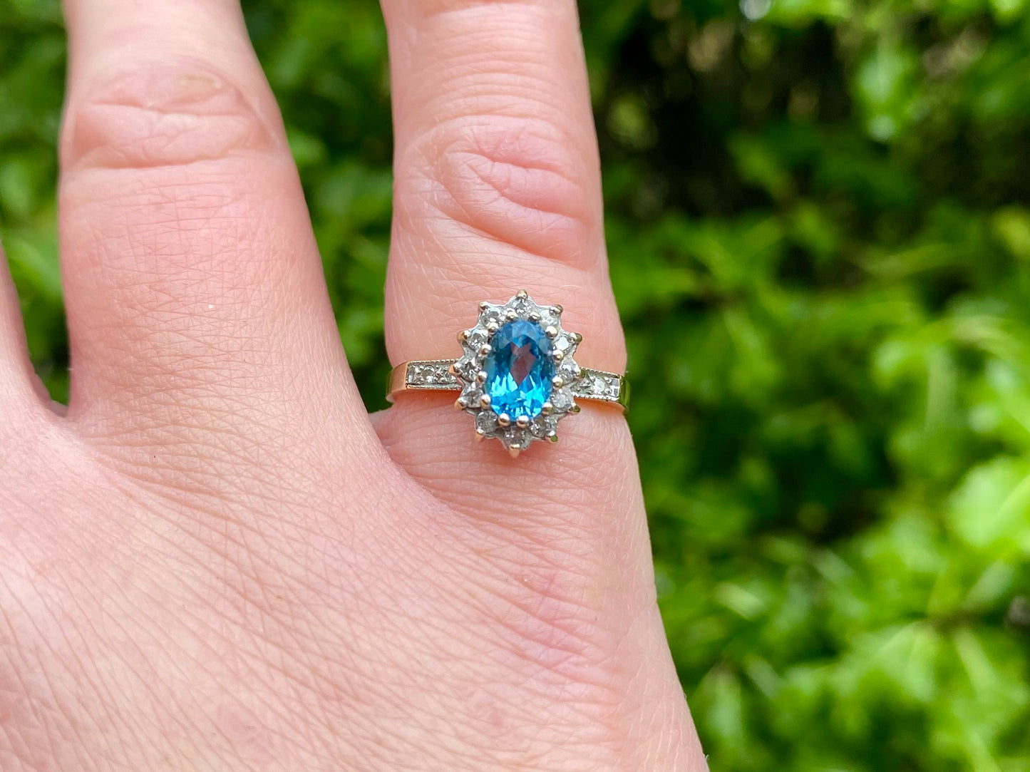 Vintage 9ct Gold Topaz & Diamond Ring