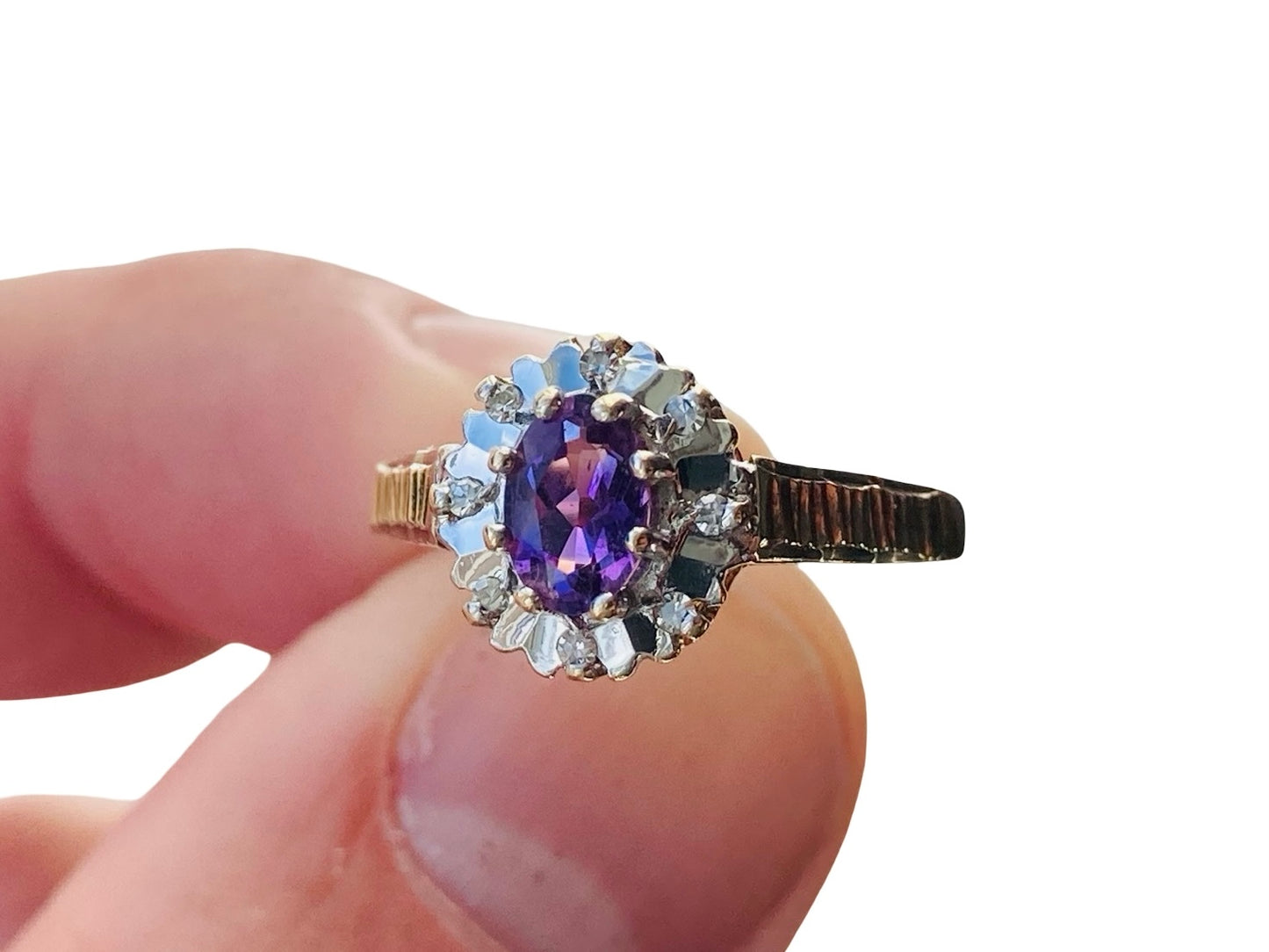 9ct Gold Amethyst & Diamond Ring