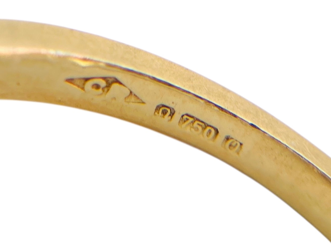 Vintage 18ct Gold Diamond Curve Ring