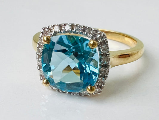 9ct Gold Topaz & Diamond Ring