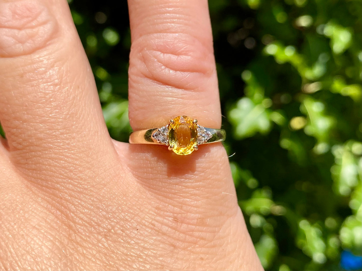 9ct Gold Yellow & White Sapphire Ring