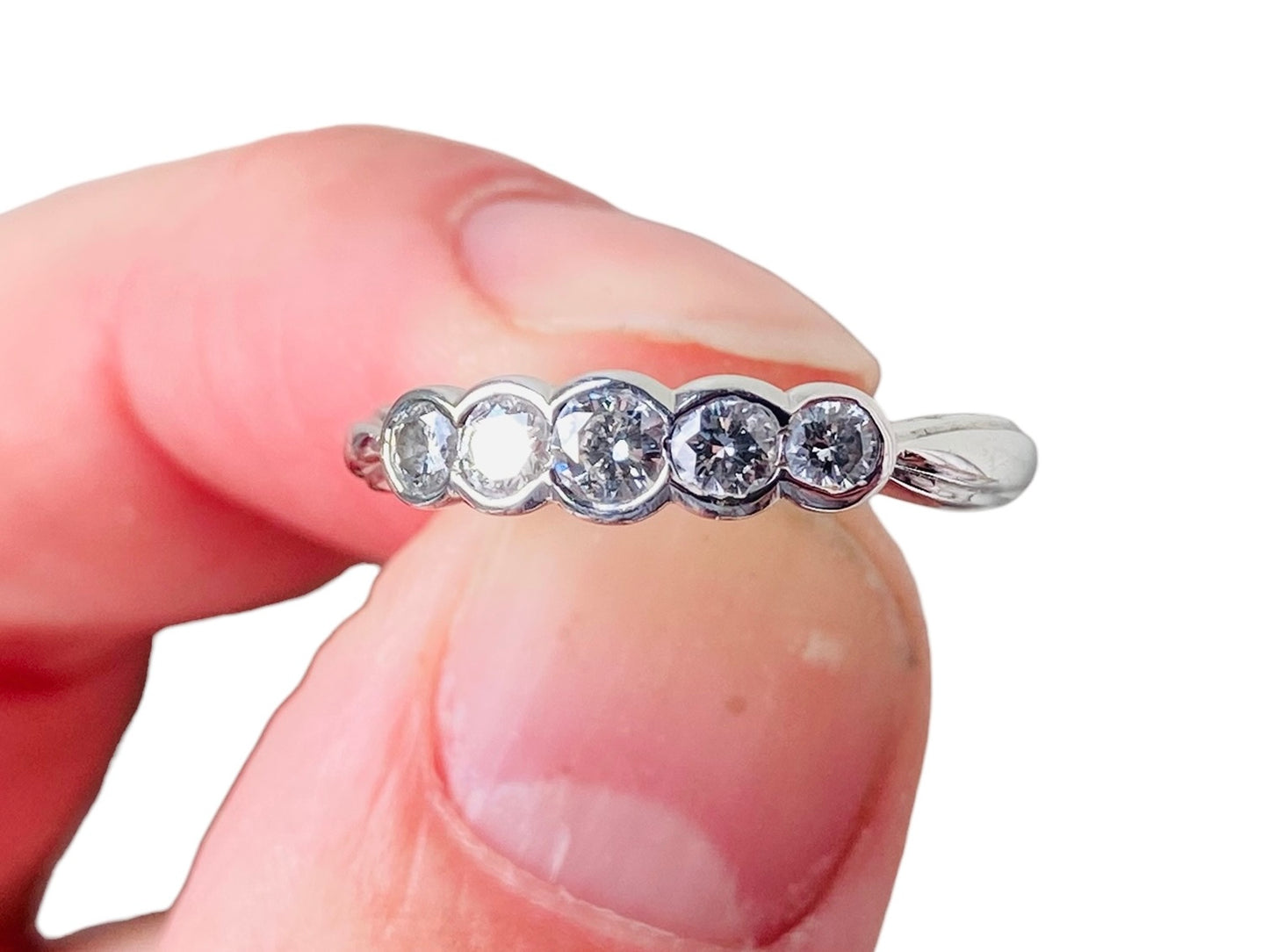 Vintage 18ct Gold Five-Stone Diamond Ring