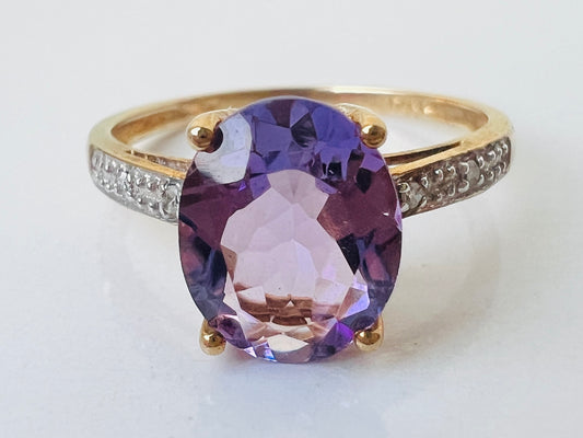 9ct Gold Amethyst & Diamond Ring