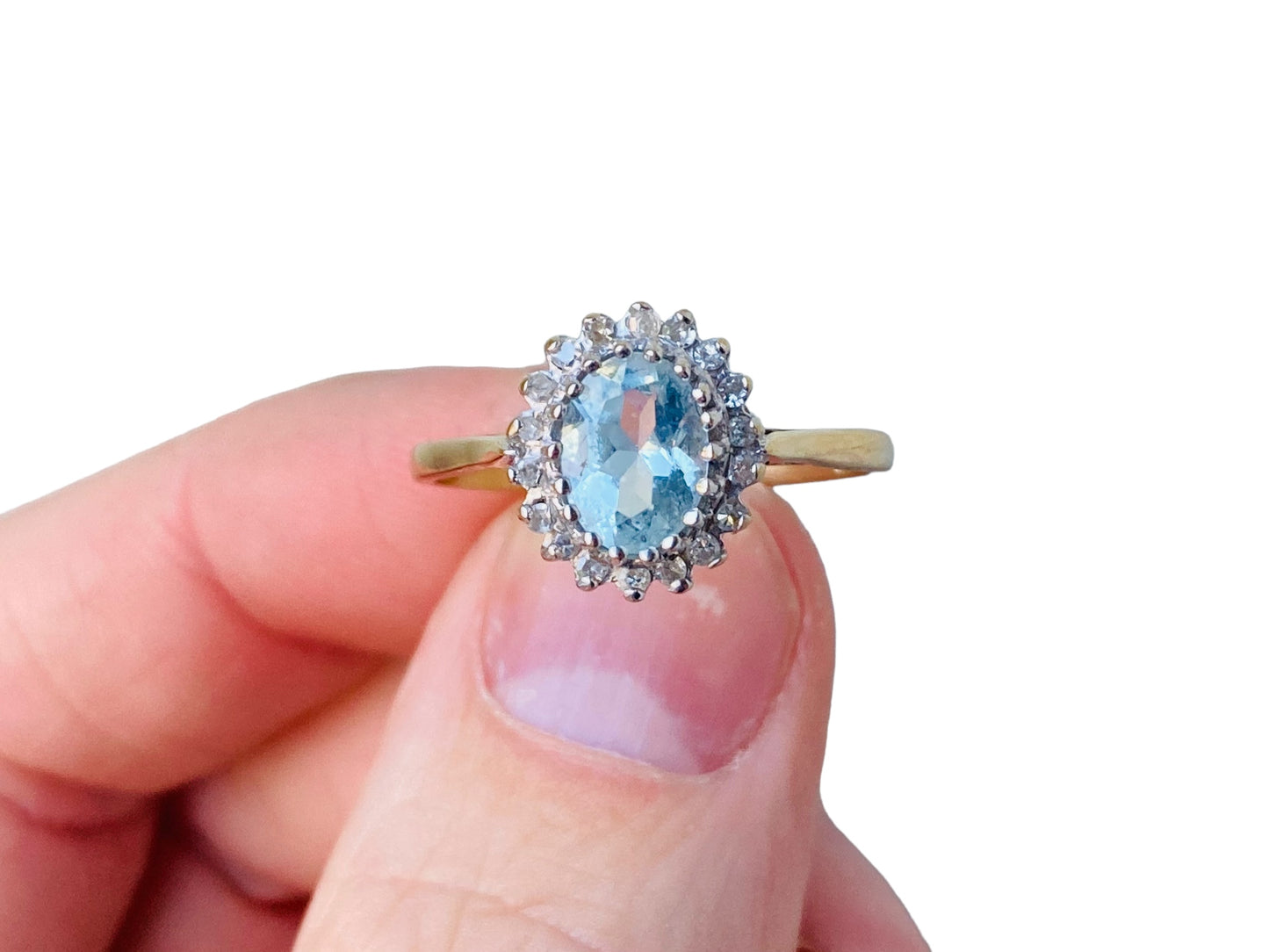 Vintage 9ct Gold Aquamarine & Diamond Ring