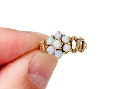 Vintage 9ct Gold Opal Ring