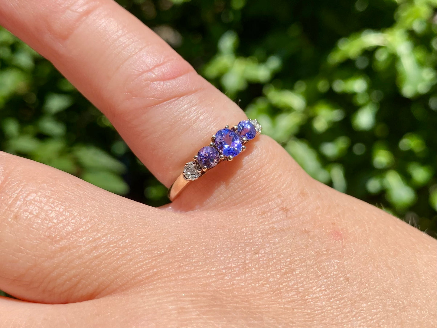 9ct Gold Tanzanite & Diamond Ring