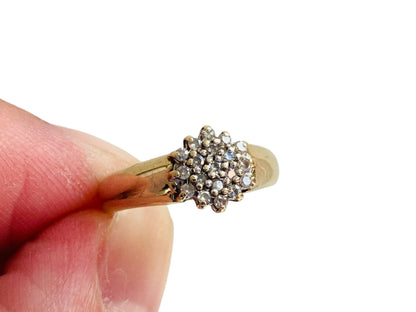 Vintage 9ct Gold Diamond Ring