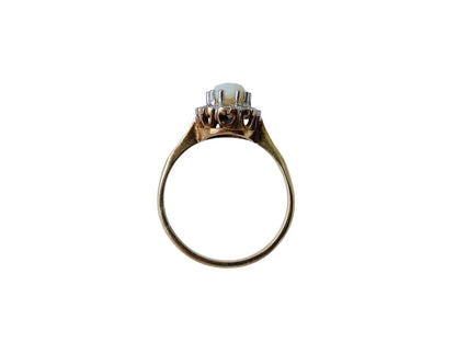 Vintage 9ct Gold Opal & Diamond Ring