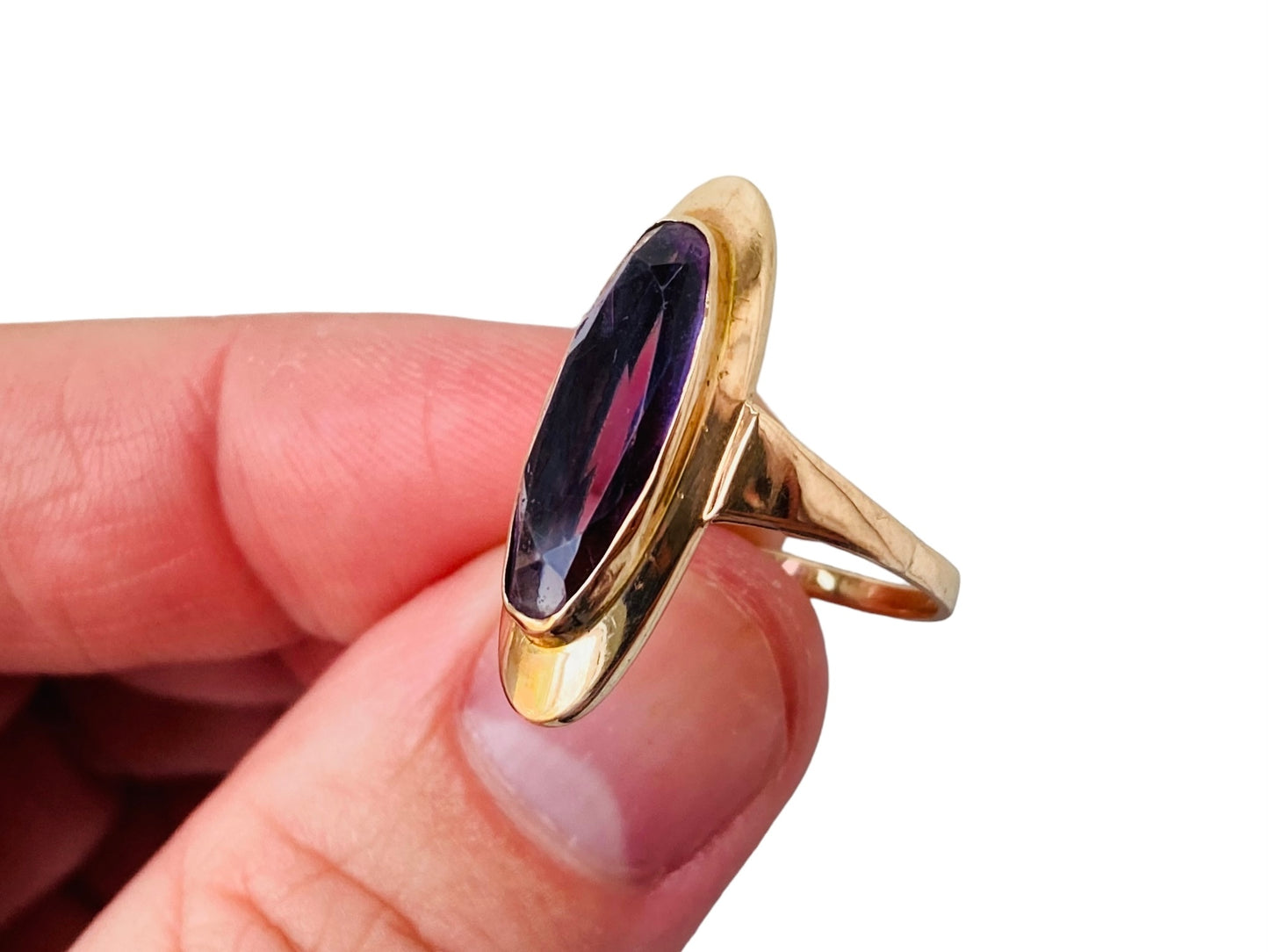 Vintage 9ct Gold Amethyst Ring