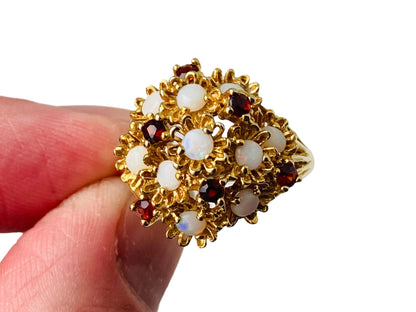 Vintage 9ct Gold Opal & Garnet Ring