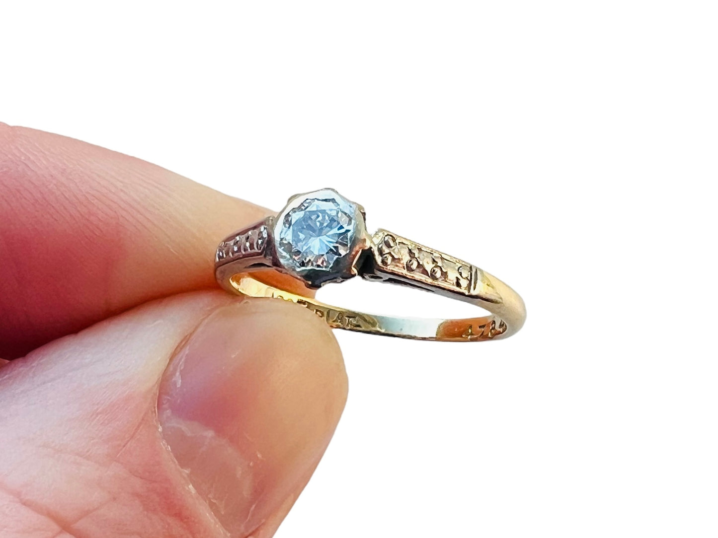 Antique 18ct Gold Diamond Solitaire Ring