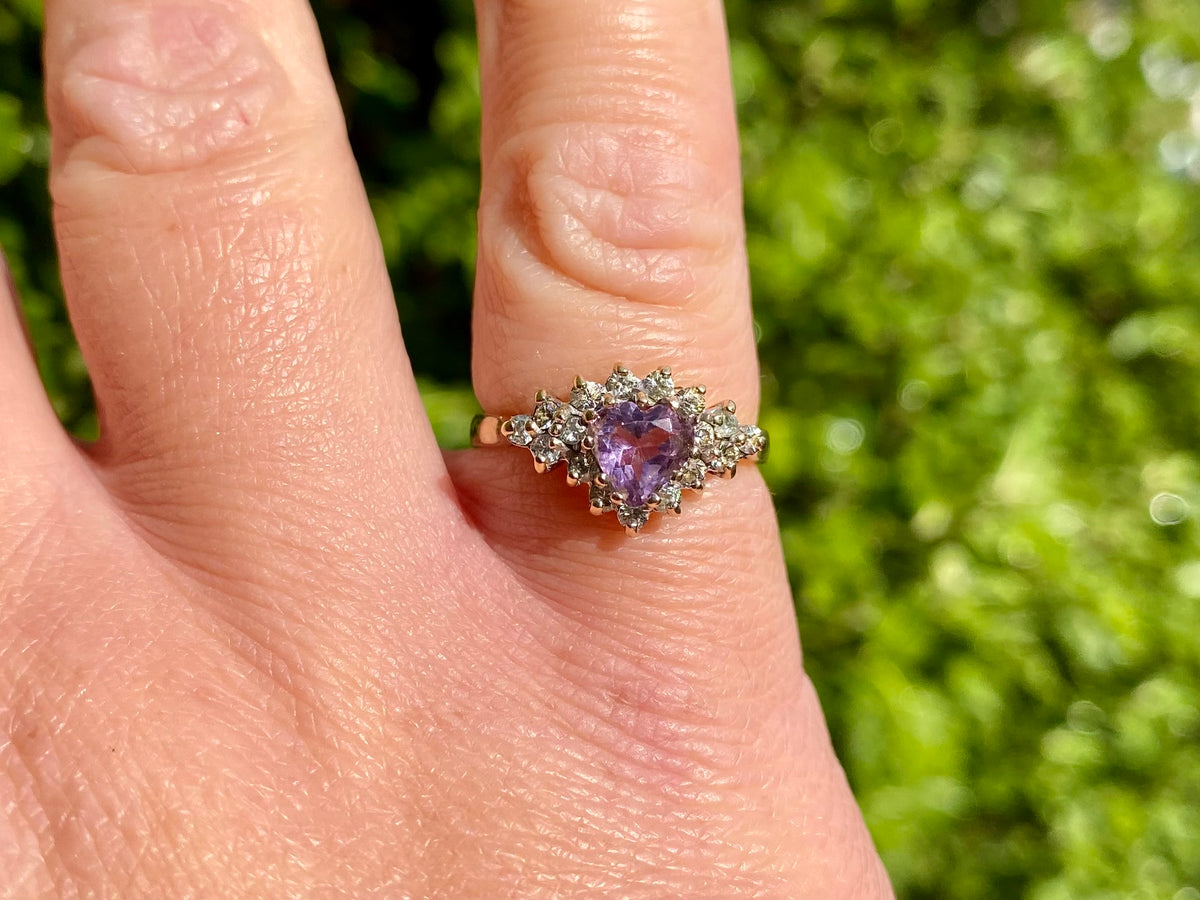 Vintage 9ct Gold Amethyst & Diamond Ring