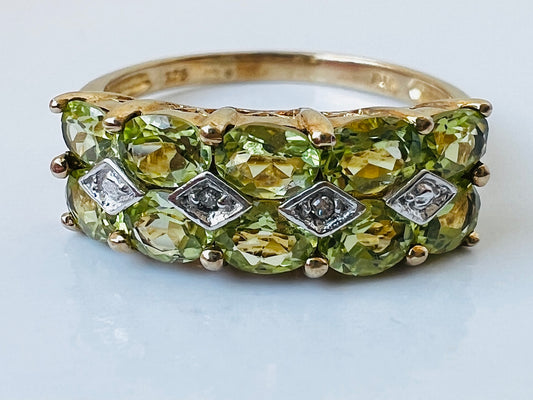 9ct Gold Peridot & Diamond Ring