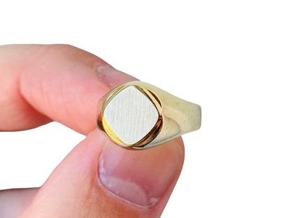 Vinatge 9ct Gold Signet Ring